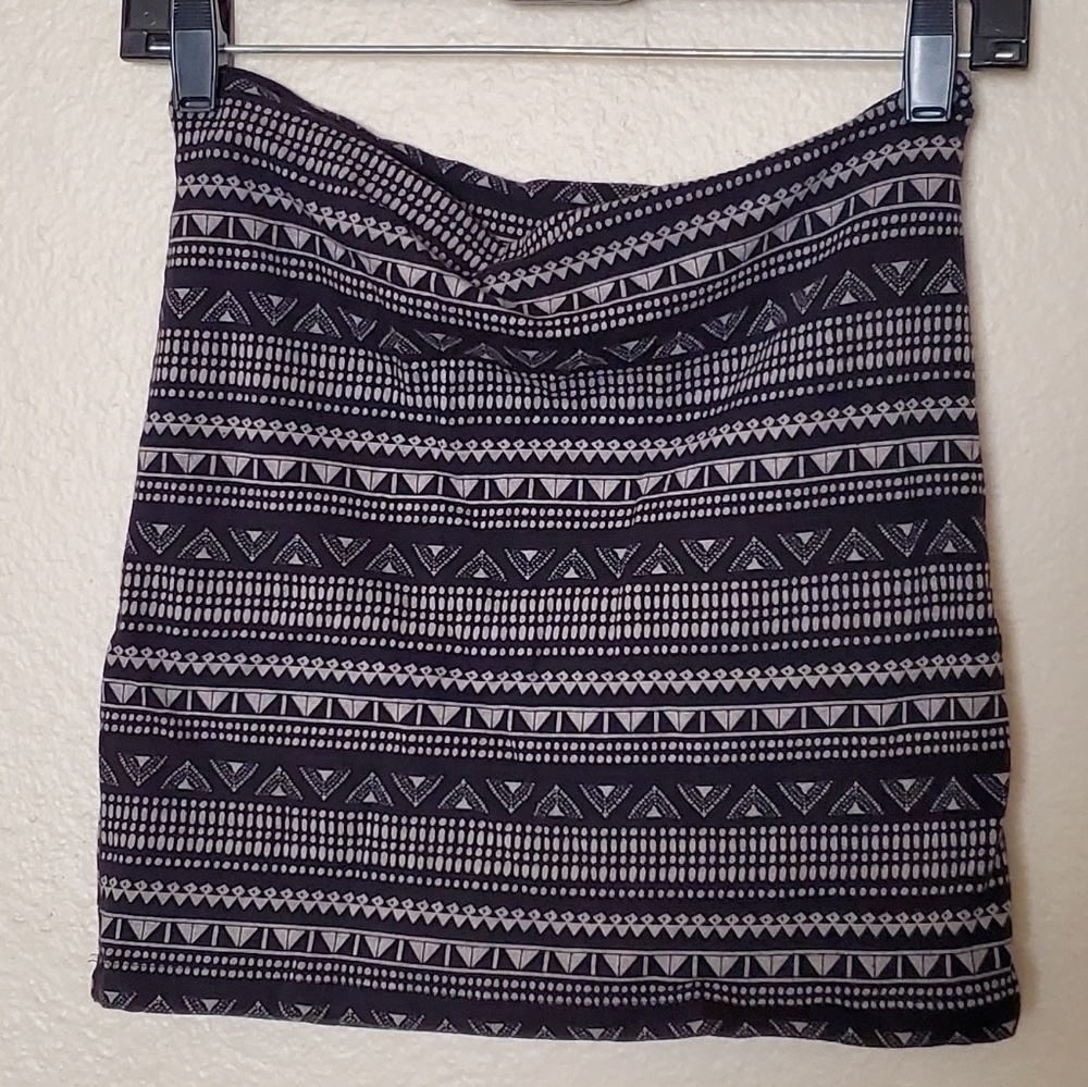 Love friends black white skirt S